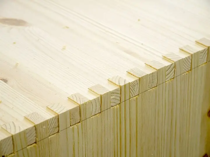 Finger (box) joint