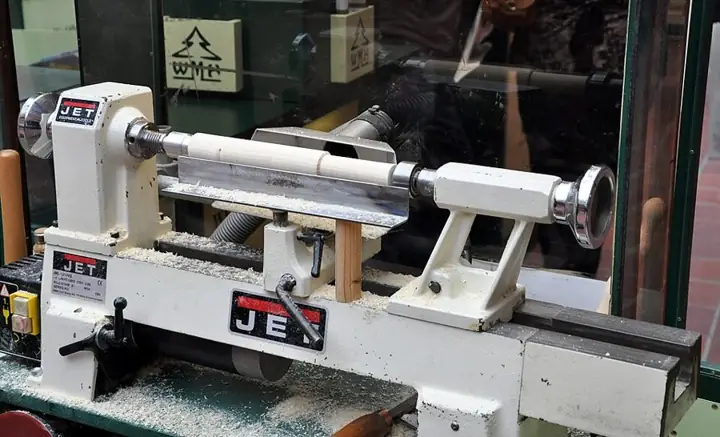 Wood lathe