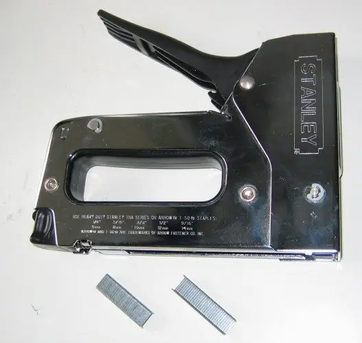 Staples for a staple gun